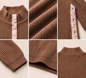 RIBBED KNIT SWEATER.
