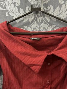 Off-Shoulder Ribbed Top with Collar