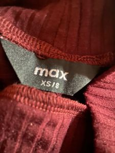 Maroon Ribbed Mock Neck Top