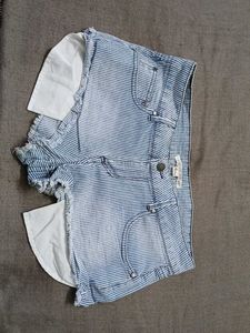 Striped Denim Shorts with Ruffled Hem