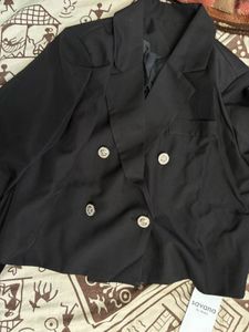 Chic Double-Breasted Cropped Blazer