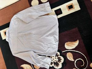 Van Heusen Stripped shirt