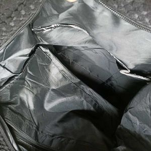 Chic Textured Black Handbag