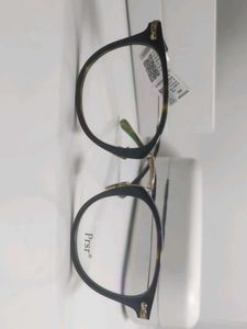 Stylish Tortoiseshell Eyeglasses Frame