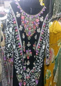 Elegant Embroidered  Kurti set