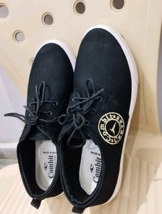 offer🔥Combit Black Casual Shoes