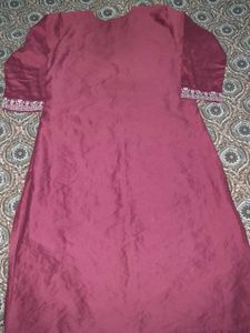 Embroidered Kurti Set