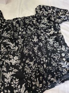 Chic Floral Puff Sleeve Top