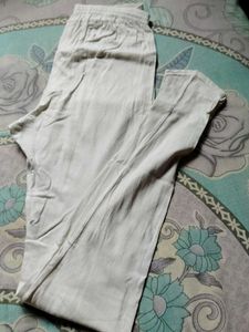 Comfortable White lagging