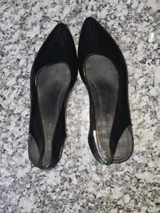 Elegant Black Slingback Heels