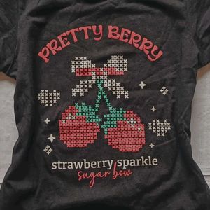Cute "Pretty Berry" T-Shirt