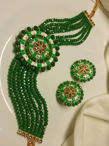 Beautiful Meenakari Chokar with gorgeous studs 👌�
