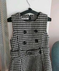 Chic Houndstooth Dress for Girls