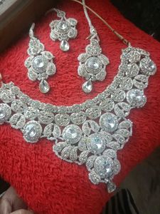 Stunning Bridal Jewelry Set