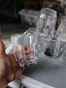 Set of 6 Clear Glass Tumblers new