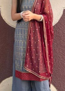 Grey and Gold Foil Print Kurta Set with Dupatta