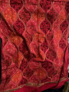 Women’s Kashmiri shawl/
