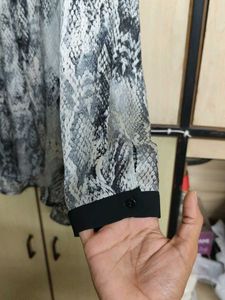 Snake print Zara top