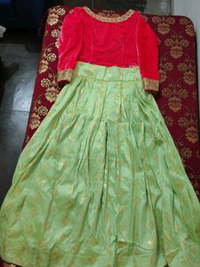 Green Banarsi Silk  Box Pleat Ethnic Skirt