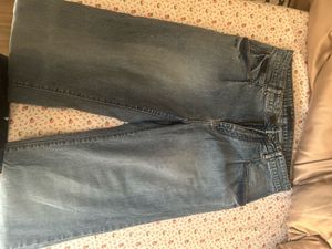 Mid rise Light Wash Denim Jeans