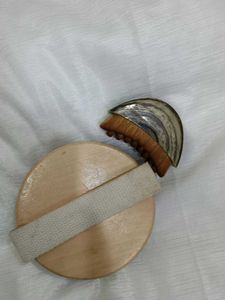 Combo of gua sha and dry brush