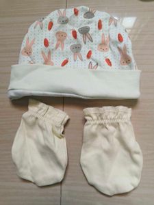 Baby Hats Mittens &amp; Socks Set