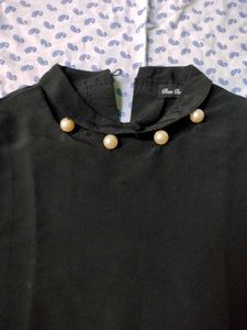Black Georgette Straight Top With Neck Detailing