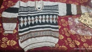 men's woolen sweater