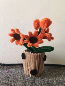 DIY Pipe Cleaner Flower Pot Decor