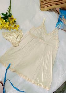Very Amazing &amp; Beautiful Lace Nighty With Penty