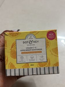 Dot & Key Vitamin C+E Super Bright Moisturizer
