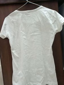Pure Cotton White-greyish Tshirt For Girls Or Wome
