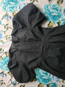 🖤🎀 Chic Black Puff-Sleeve Mini Dress 🎀🖤