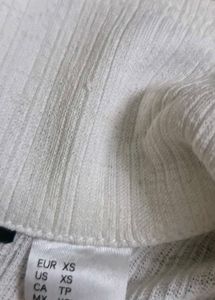 white shrug /top