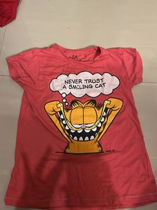 Garfield "Never Trust A Smiling Cat" T-Shirt