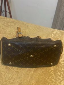 Louis Vuitton vintage hand bag