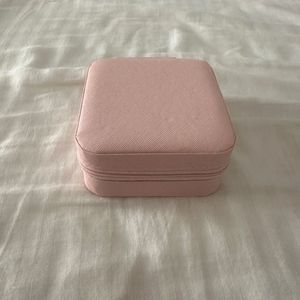 Elegant Pink Travel Jewelry Organizer