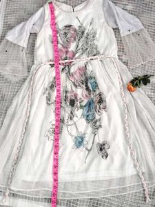 💖 Beautiful Floral Print White Dress 🎀