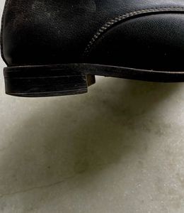 Men’s Classic Black Lace-Up Oxford Shoes