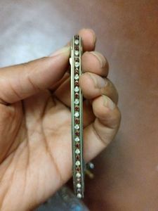 Set of 2 Embellished Hair Clips