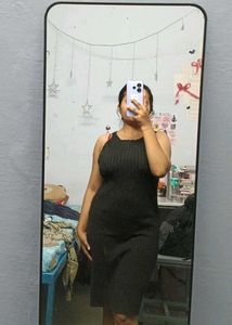Sleeveless Knit Black Dress