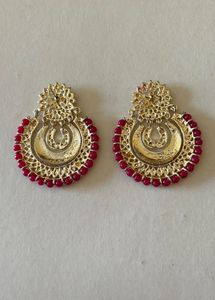 Stunning dark pink &amp; Gold Jhumka Earrings