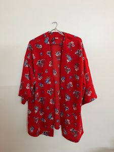 H&amp;M Chic Floral Kimono Top