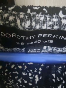 Dorothy Perkins Black Dress (Size M)