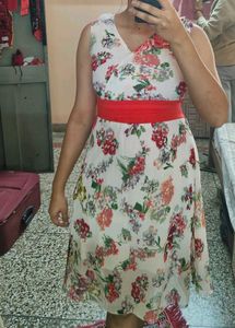Floral Print Dress with Belt