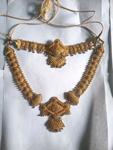 Neckpiece And Tika