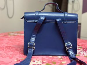 RAVENCLAW BIG HAND PURSE MINISO