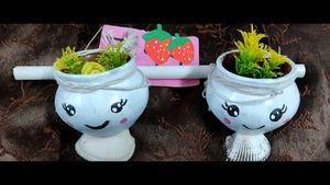 pack of 6 Cute clay Pot Showpiece