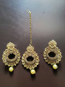 Earrings With Maangtika