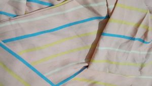 Girl' s Dress with Belt
